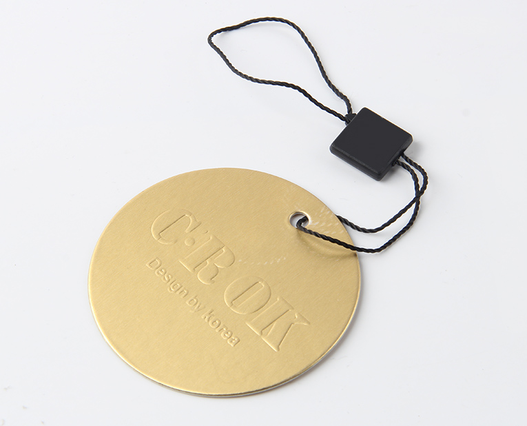 衣服吊牌-廣州駿業(yè)包裝實(shí)業(yè)有限公司 衣服吊牌