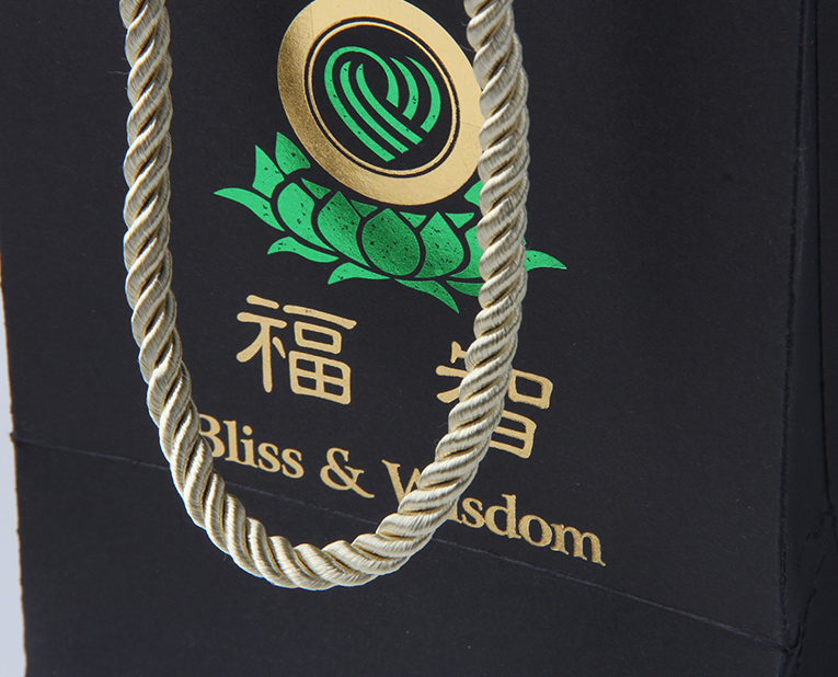 皮具包裝袋金粉要閃亮，廠家一定不能犯的兩個(gè)錯(cuò)誤