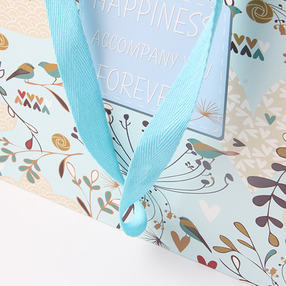 從成本市場角度上剖析內(nèi)褲紙袋訂制的人工機械問題 從成本市場角度上剖析內(nèi)褲紙袋訂制的人工機械問題