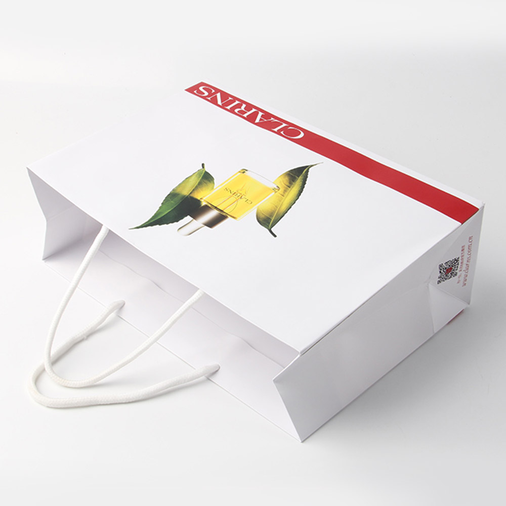 在特別時(shí)期想保持首飾紙袋設(shè)計(jì)特色應(yīng)該怎樣做 在特別時(shí)期想保持首飾紙袋設(shè)計(jì)特色應(yīng)該怎樣做