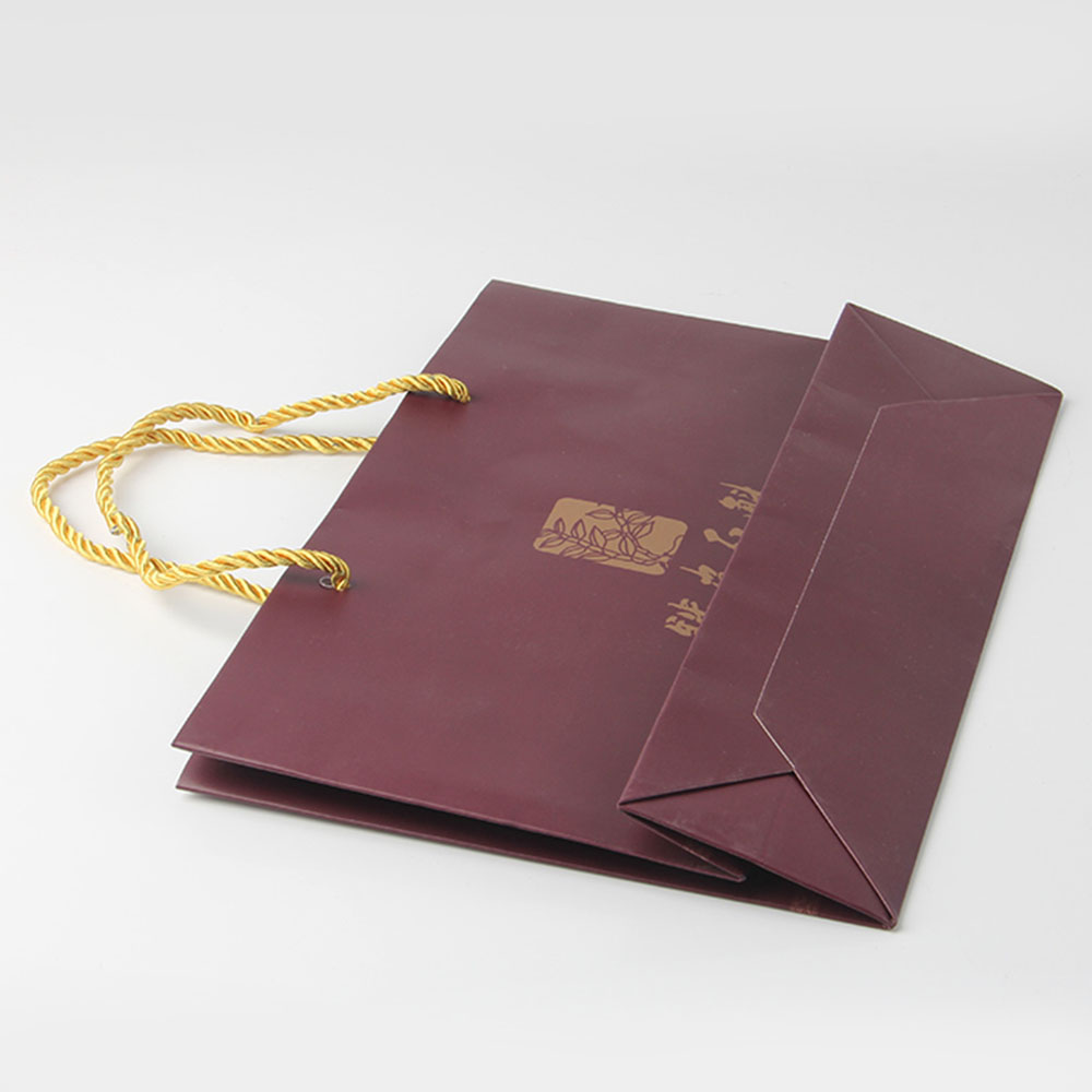 會破壞衣服禮品袋定做承重效果的兩個(gè)工藝 會破壞衣服禮品袋定做承重效果的兩個(gè)工藝