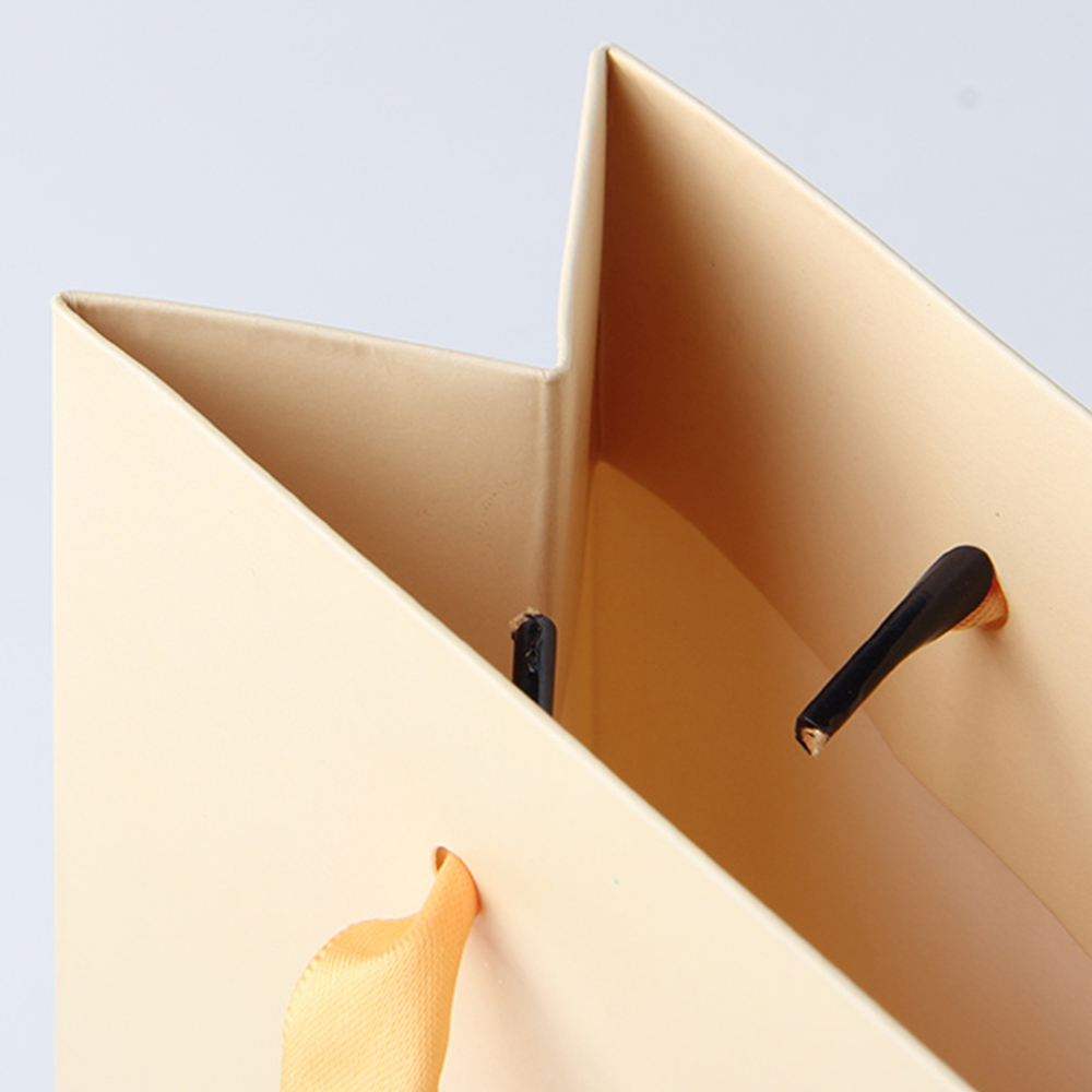 為什么在西歐地區(qū)沒(méi)有本土的襯衫禮品袋廠 為什么在西歐地區(qū)沒(méi)有本土的襯衫禮品袋廠